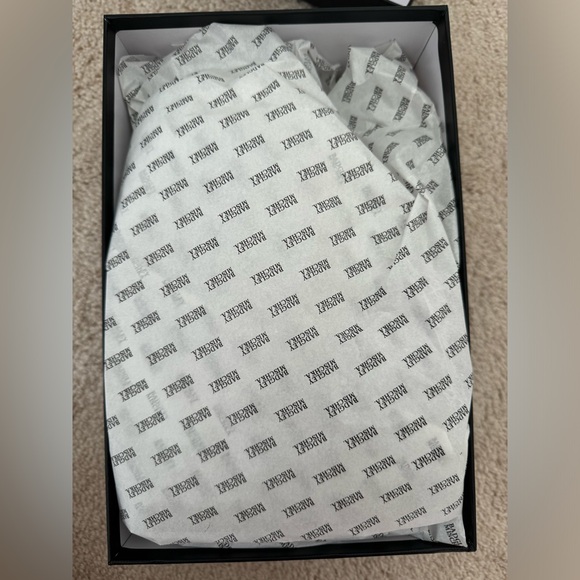 Badgley Mischka Kari Heels size 8 white - Picture 4 of 4